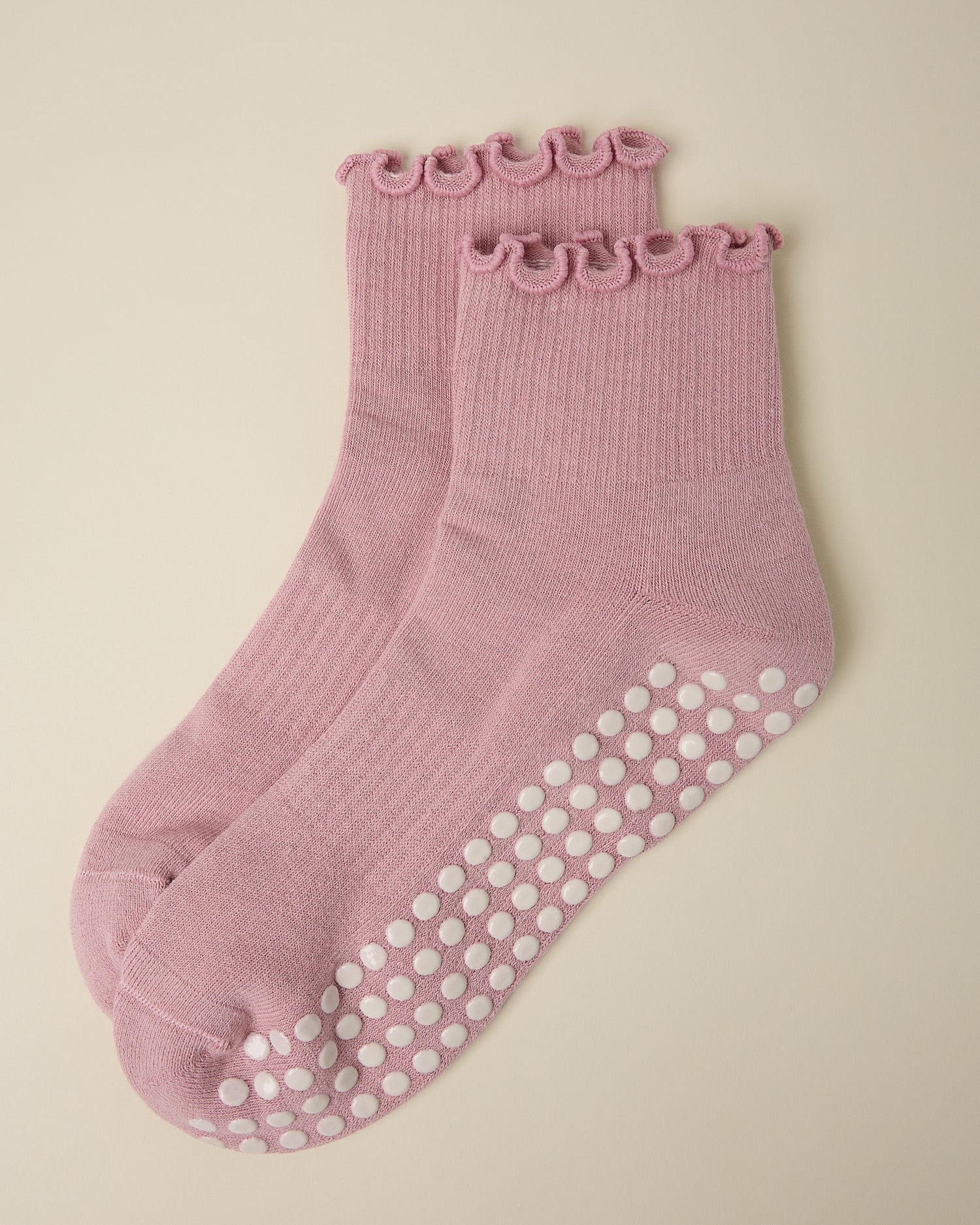 Non-Slip Ruffle Ankle Socks | Light Mauve - Image 4