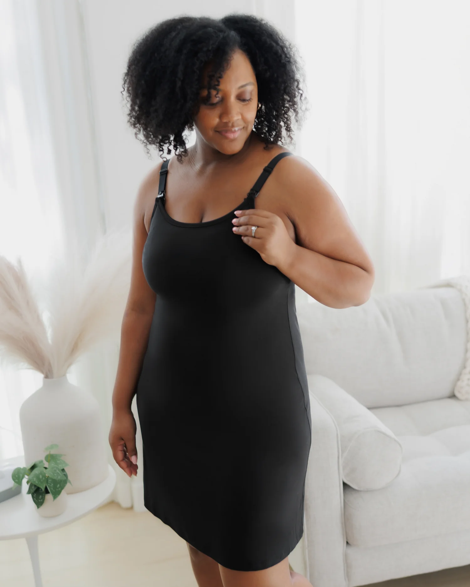 Stella Hands-Free Pumping & Nursing Nightgown | Black - Image 6